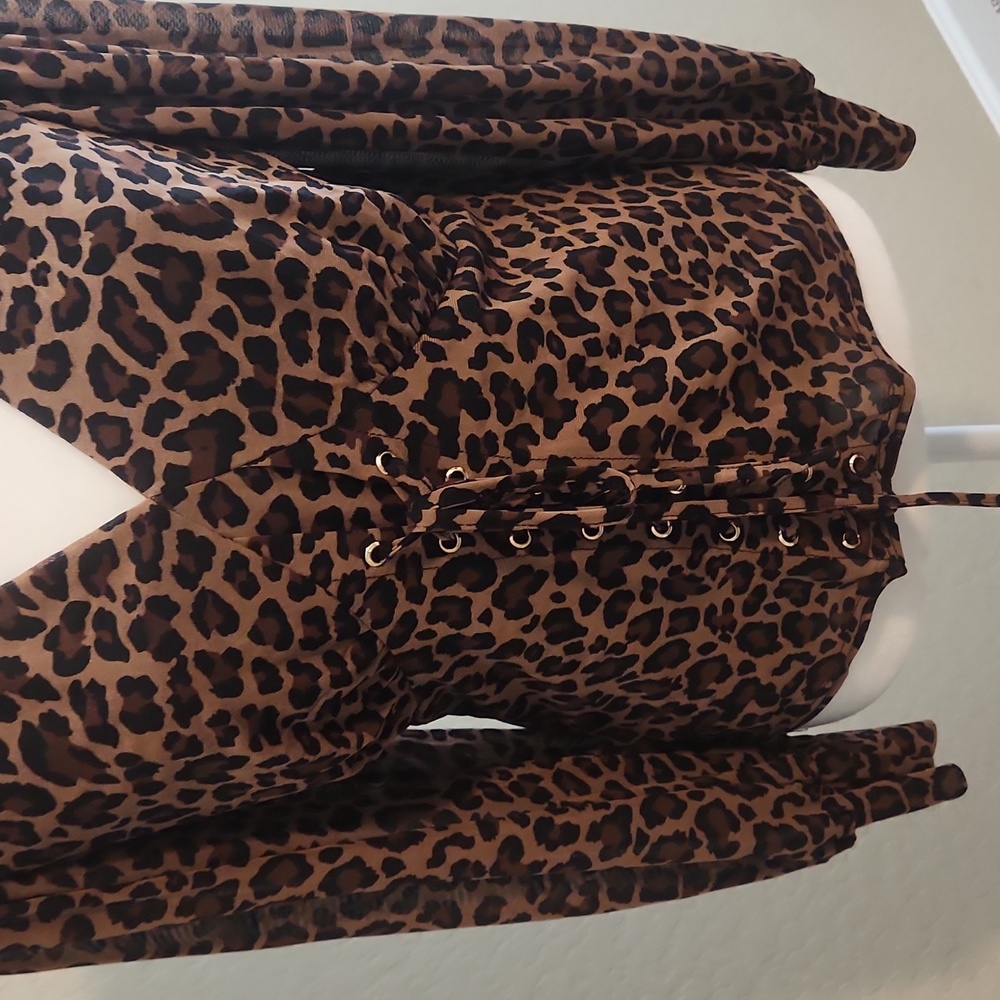 Leopard pattern Blouse - Picture 3 of 4